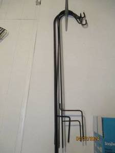 lot 143 image: Assorted size metal shepherd hooks...