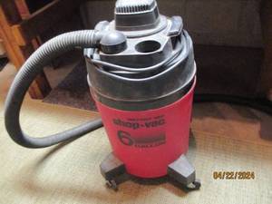 lot 167 image: 6-gallon shop vac...