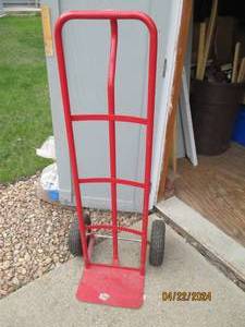 lot 169 image: Heavy duty 2-wheel hand truck dolly...