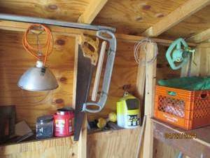 lot 173 image: Random lot of hand tools, gardening supplies and fishing live bait container