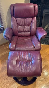 lot 33 image: Burgundy Leather Chair with Ottoman by Lane Furniture