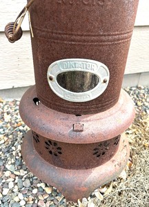 lot 202 image: Antique Diktator Oil Burner  Heater
