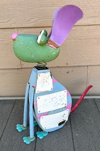 lot 77A image: License Plate Pals Yard Art Vintage Dog Sculpture