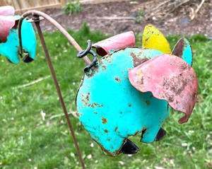 lot 240 image: Balancing Pig Rustic Style Decorative Sculpture
