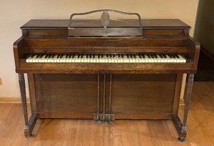 lot 8 image: Lester Upright Piano