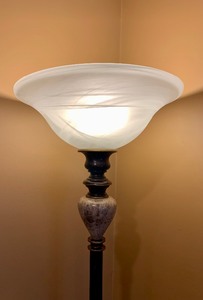 lot 68 image: Beautiful Floor Lamp with Frosted Glass and Stone Accent