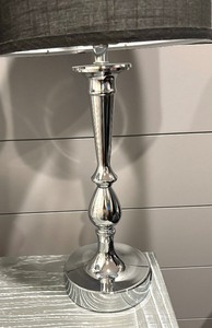 lot 14 image: Pair of Classy Touch Lamps with UBS Ports on the Bases