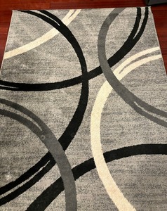 lot 100 image: Toscana Collection Rug by World Rug Gallery