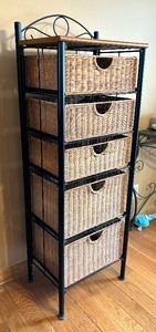 lot 102 image: Decorative Wicker Storage Unit with Drawers and Wooden Top