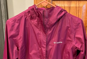 lot 116 image: Lightweight Coat  Jacket by Columbia