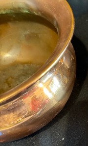 lot 136 image: Vintage Copper Spittoon