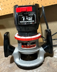lot 284 image: Craftsman Router