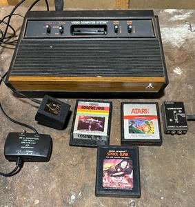 lot 290 image: Vintage Atari Gaming System with Games