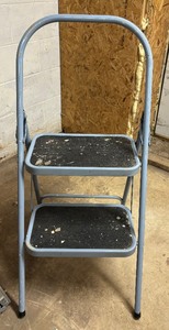 lot 293 image: Helpful Folding Stool
