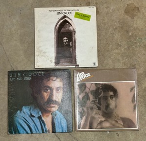 lot 338 image: Jim Croce and Barry Manilow Record Albums