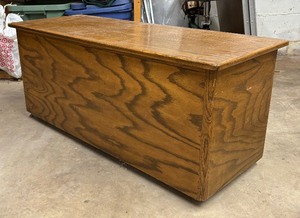 lot 345 image: Hinged Wooden Box  Chest