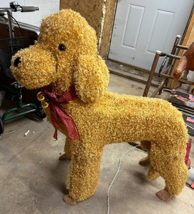 lot 346 image: Darling Light Up Dog Figurine