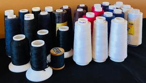lot 300 image: Beautiful Array of Thread New and Gently Used