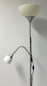 lot 357 image: Fine Floor Lamp