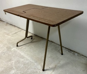 lot 361 image: Crafting Table
