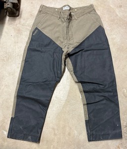 lot 363 image: 4 Pairs of Mens Pants by Columbia, Guide Series and Cabelas
