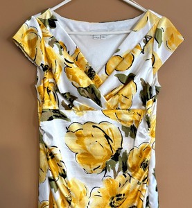 lot 431 image: Lovely London Times Dress
