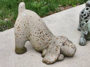 lot 458 image: (2) Larn Ornaments Dog Statues