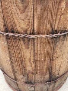 lot 468 image: Vintage Wooden Barrel Yard Decor