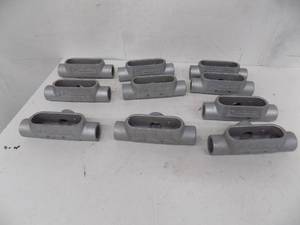 EROUSE - HINDS 7-37 1 CONDUIT BODY
