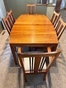 lot 2 image: Gorgeous Stickley Dining Room Table and Six Stickley Furniture Montauk Dining Chairs