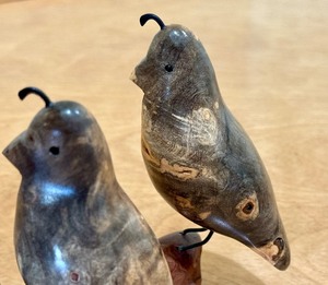 lot 16 image: Burled Wood Artisan Quail Family Sculpture by Marc Smith