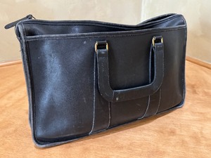 lot 40 image: Vintage Coach Leather Attach Case