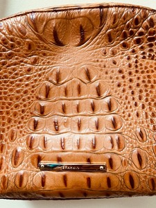 lot 150 image: Beautiful Brahmin Cross Body Pecan Croc Embossed Leather Handbag