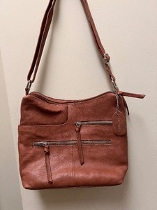 lot 162 image: Premium Leather Purses in 2 Black and 1 Camel Coloring by Great American Leather Works