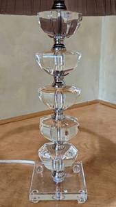 lot 97 image: Pretty Crystal Table Lamp