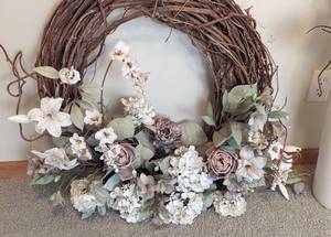 lot 132 image: Faux Floral Wreath and Floor Vase