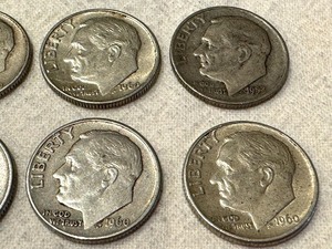 lot 221 image: (20) United States Roosevelt Silver Dimes