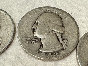 lot 205A image: (8) United States Washington Silver Quarters