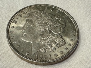 lot 33A image: 1921 United States Morgan Silver Dollar Coin