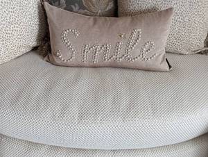 lot 1 image: Beautiful Cream Henredon Folio Sectional
