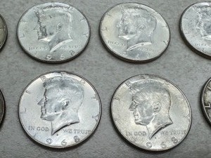 lot 234 image: (10) 1978-D Kennedy Half Dollar Coins & (2) 1979-D Kennedy Half Dollar Coins