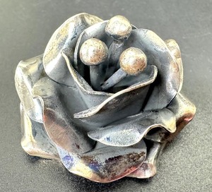 lot 150B image: Vintage Sterling Silver Floral Pendant