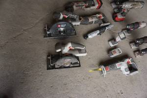 lot 6 image: Large Lot of Porter Cable 20 Volt Lithium Power Tools