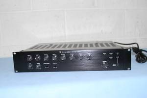 lot 29 image: TOA 900 Series II A-906MK2 -  8 Channel Mixer  Power Amplifier  Amp with Unbalanced Line Input Module U-03