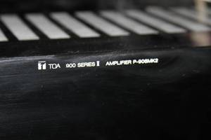 lot 98 image: TOA Electronics 900-Series Pro Audio Power Amplifier  Mixer - Model P-906MK2