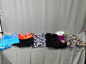 Lot of Womens Swimwear Inc 2 Swim Suit Tops, 1 Complete Suit TopBottom, 2 One Pc Suits, Scarves, Garment Containers for Wash