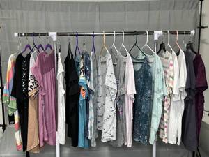 Lot of 20 Nice Womens T-Shirts SZs Mostly 1X & 2X (some w tags)