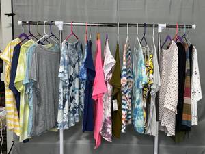 Lot of 15 Womens Short & Long Sleeved Blouses Mostly SZs 1X & 2X