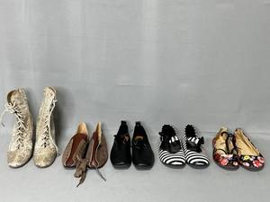 Lot of Womens Shoes - see below for specific sizes
