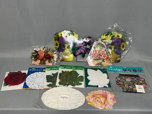 Floral Decorative Paper Vase, Floral Gift Bags & Doilies, ETC